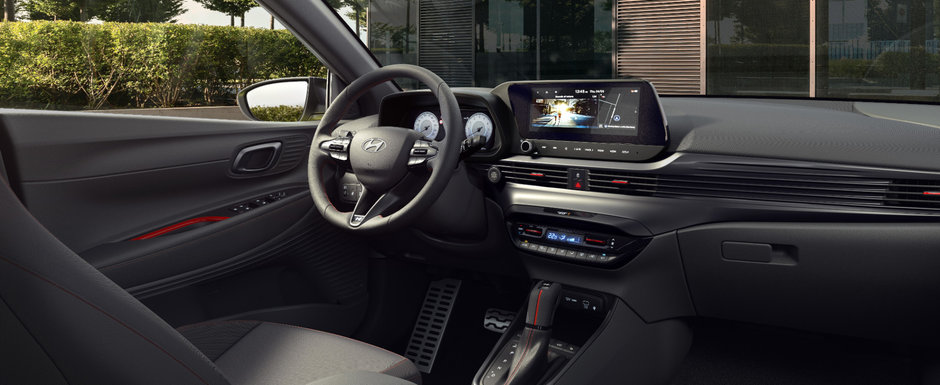 Hyundai a lansat o noua versiune a masinii ce concureaza cu Dacia Sandero. Primele fotografii si informatii oficiale au fost publicate chiar acum