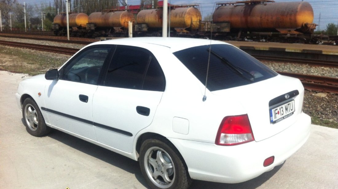 Hyundai Accent 1 3