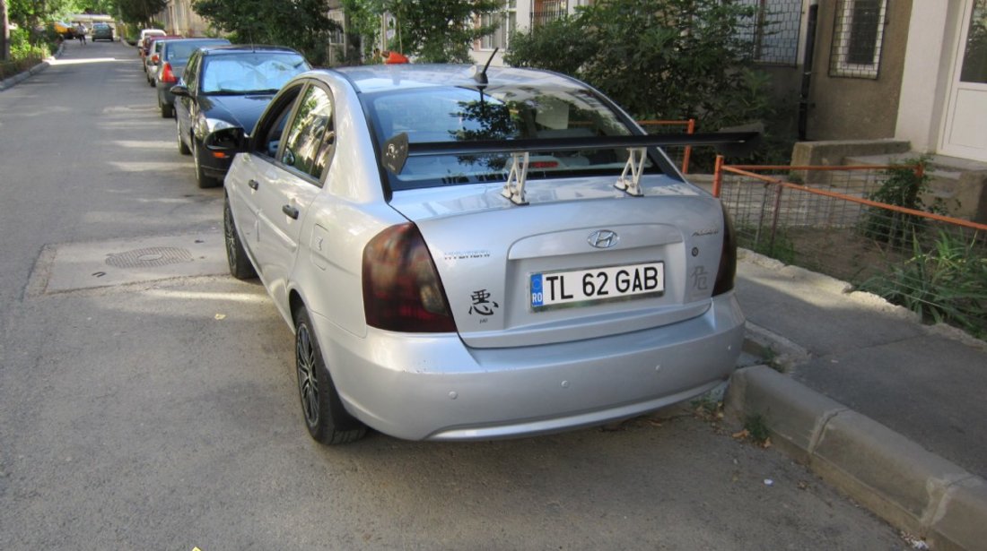 Hyundai Accent 1 4 DOHC 16V