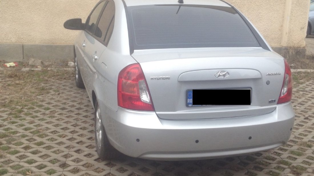 Hyundai Accent benzina 1 6