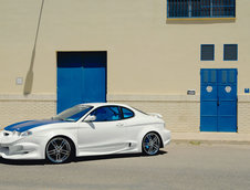 Hyundai Coupe by Manolo