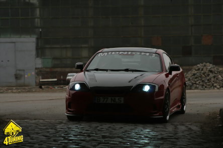 Hyundai Coupe - Nils si un Coupe de vis Hyundai Coupe - Nils si un Coupe de vis