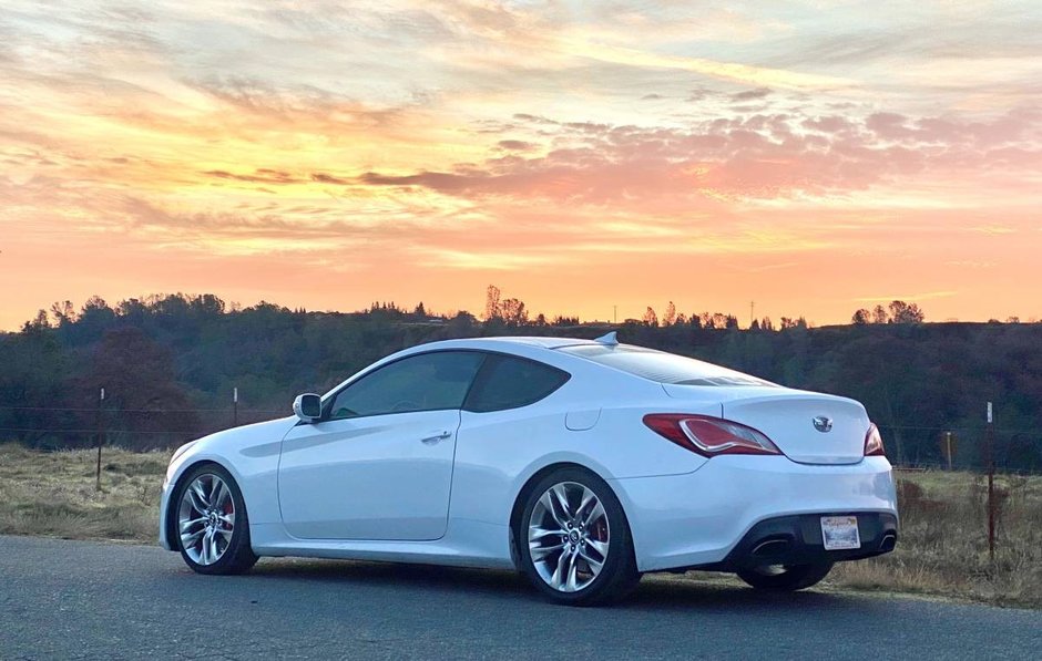 Hyundai Genesis Coupe de vanzare