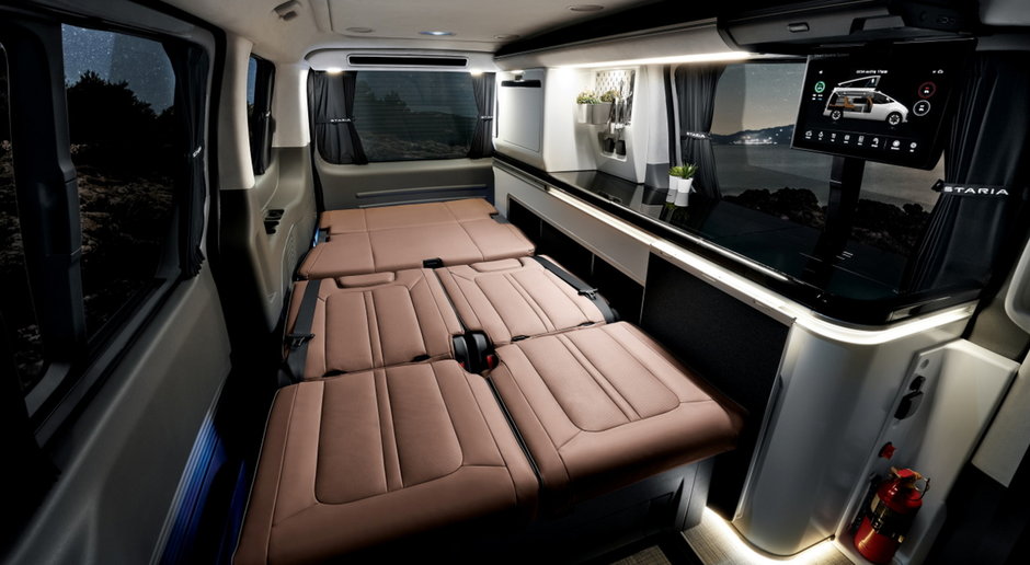 Hyundai Staria Lounge Camper