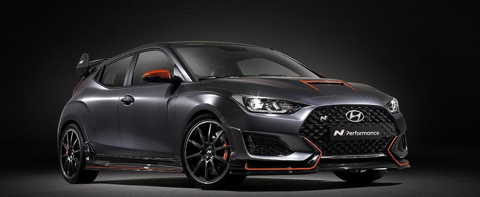 Hyundai Veloster N, asa cum nu l-ai mai vazut. Are jante OZ, evacuare Capristo si frane performante