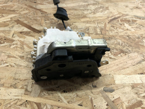 Iala broasca usa dreapta spate Audi A6 2012 sedan 2012 (8J1837016C)