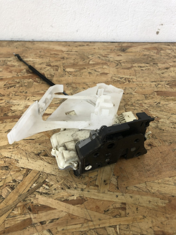 Iala broasca usa dreapta spate VW passat B7 4motion combi 2011 (3C4839016A)