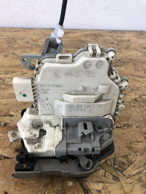 Iala broasca usa stanga spate Audi A5 sportback sedan 2011 (8K0839015C)