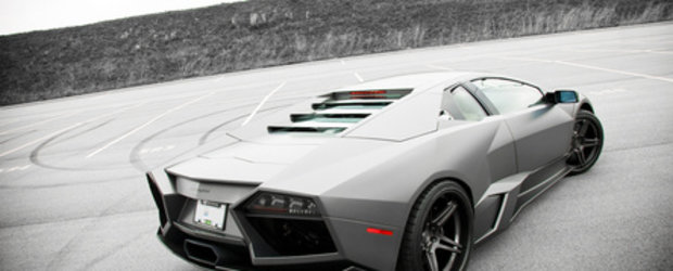 Identitate furata: Lambo Reventon cu jante ADV1