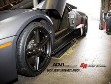 Identitate furata: Lambo Reventon cu jante ADV1