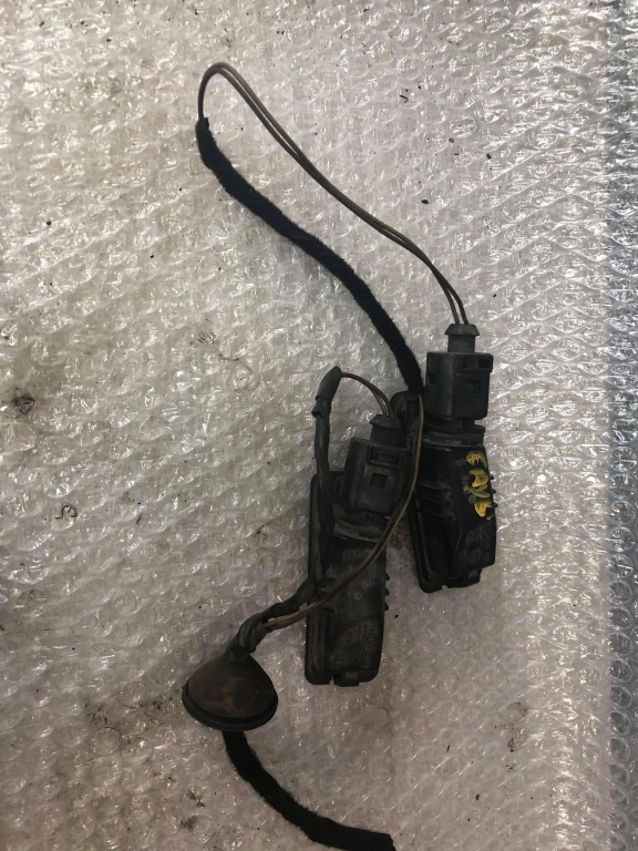 Iluminare numar de circulatie porsche cayenne 92a 1k8943021