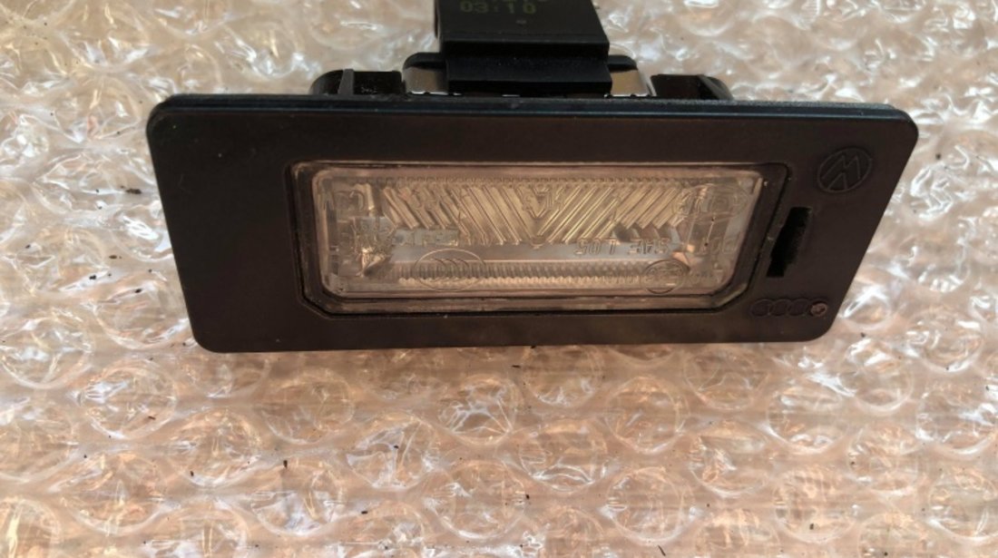 Iluminare numar de imatriculare audi a4 b8 2007-2015 8t0943021