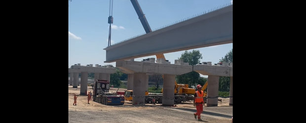 Imagini cu cea mai complexa si dificila structura de pe Autostrada de Centura A0, unde au fost montate primele grinzi
