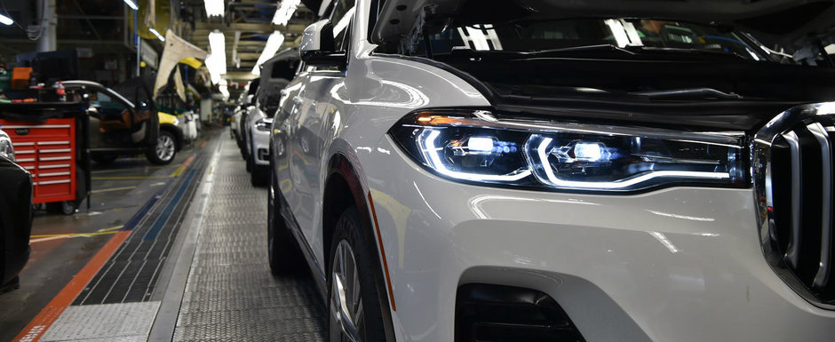 Imagini noi cu BMW-ul care a starnit un val de critici. Versiunea de serie pastreaza detaliile controversate ale conceptului Imagini noi cu BMW-ul care a starnit un val de critici. Versiunea de serie pastreaza detaliile controversate ale conceptului