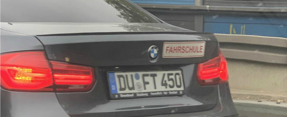 Imaginile care au facut inconjurul lumii. Pe ce bolid de lux invata un german sa conduca Imaginile care au facut inconjurul lumii. Pe ce bolid de lux invata un german sa conduca