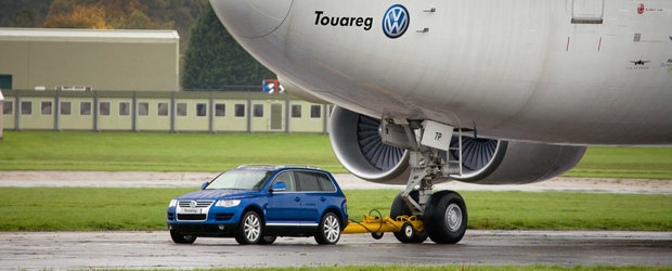 In 2006 a tras un avion dupa el. Volkswagen ne spune povestea modelului Touareg inaintea lansarii noii generatii