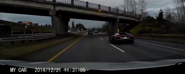 In timpul unei curse pe autostrada cu un Viper, un Lamborghini se face prag