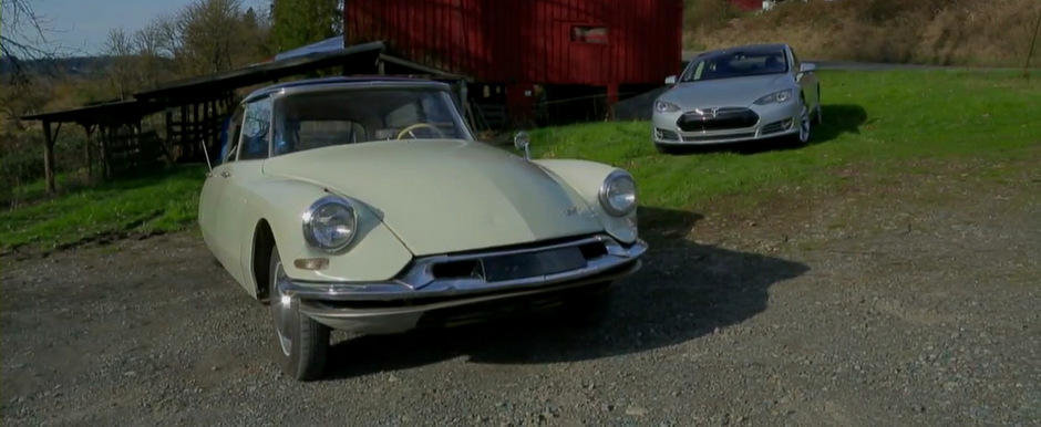Inapoi in viitor: Citroen DS-19 versus Tesla Model S Inapoi in viitor: Citroen DS-19 versus Tesla Model S
