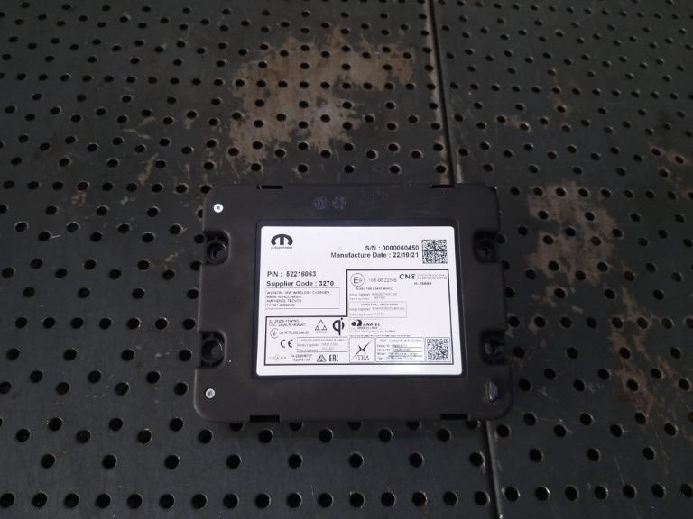 Incarcator wireless jeep compass 2 52216063