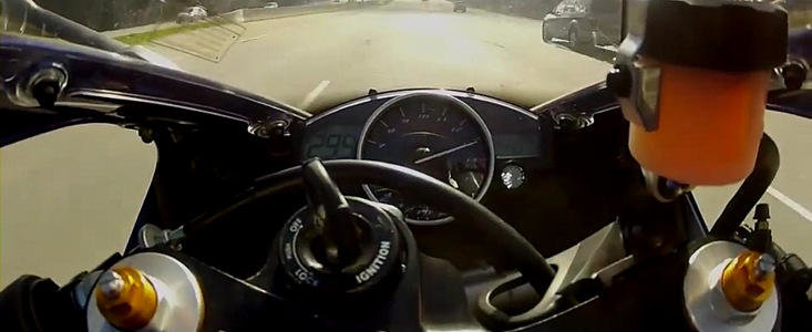 Incostienta in trafic: Cu 300 km/h pe autostrada! Incostienta in trafic: Cu 300 km/h pe autostrada!