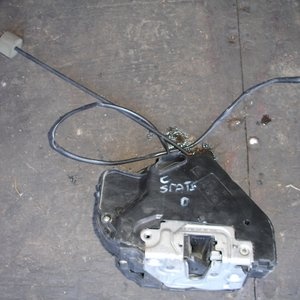 Incuietoare broasca mercedes c class w203 an 2001-2006