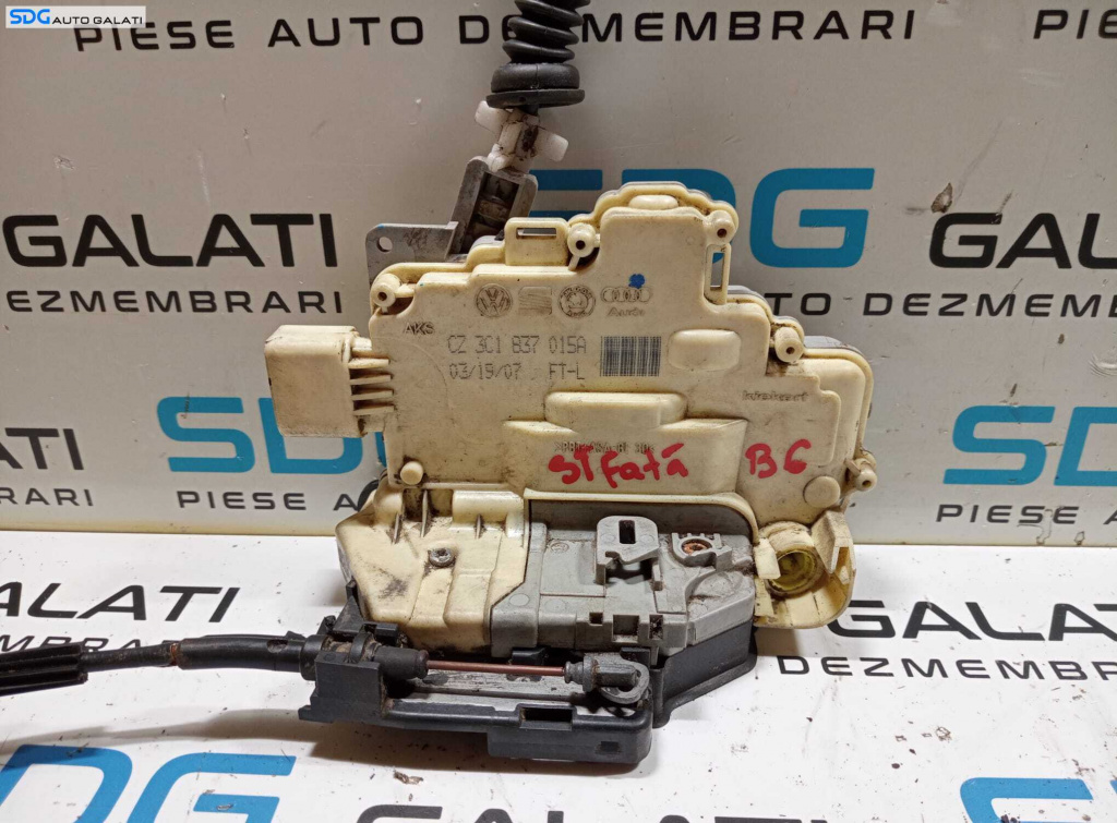 Incuietoare Broasca pentru Usa Portiera Stanga Fata Volkswagen Passat B6 2005 - 2010 Cod 3C1837015A [M7470]