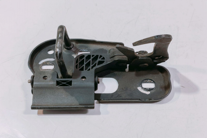 Incuietoare capota 3C0823480 Volkswagen VW Passat B6 [2005 - 2010]