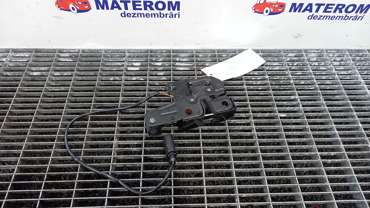 INCUIETOARE CAPOTA FATA AUDI A6 - - (2004 2009)