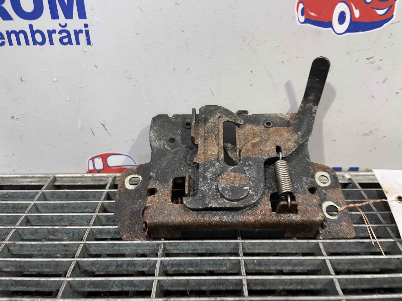 INCUIETOARE CAPOTA FATA CITROEN C-CROSSER 2.2 HDI - (2007 2012)