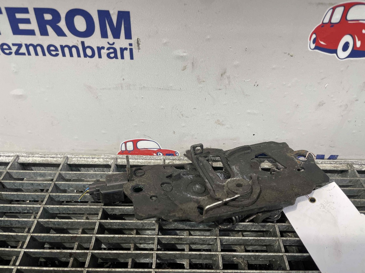 INCUIETOARE CAPOTA FATA FORD KUGA KUGA - - (2012 2019)