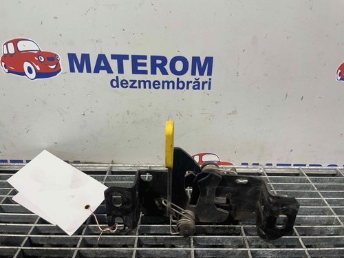 INCUIETOARE CAPOTA FATA MERCEDES GLA - - (2013 2019)
