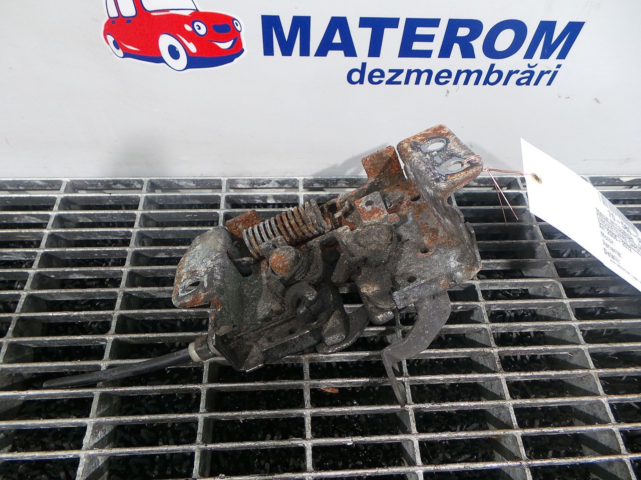 INCUIETOARE CAPOTA FATA MITSUBISHI OUTLANDER OUTLANDER - - (2006 2012)