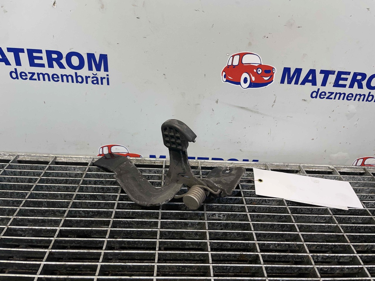 INCUIETOARE CAPOTA FATA NISSAN QASHQAI 1