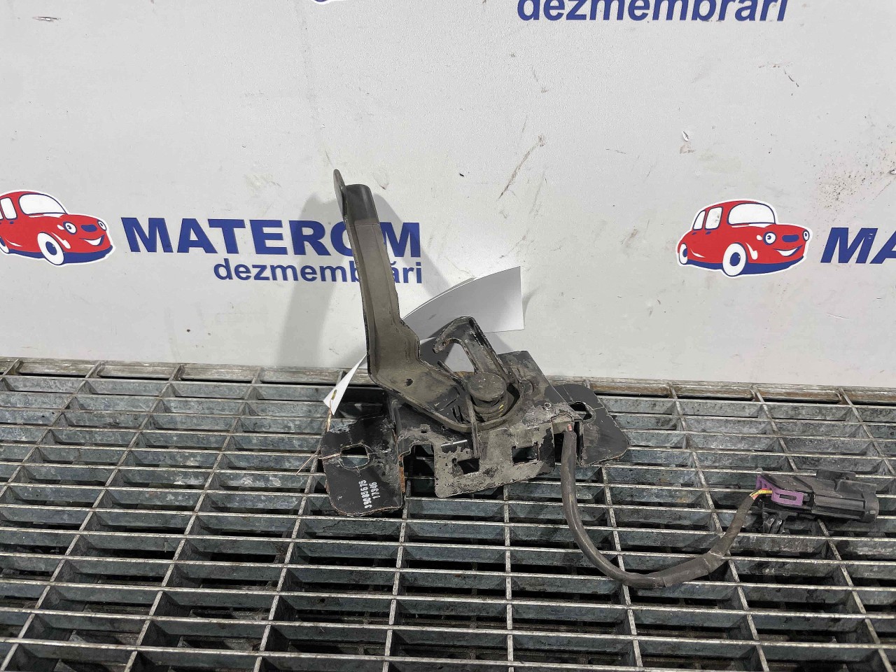 INCUIETOARE CAPOTA FATA OPEL ASTRA K ASTRA K B14XFT - (2015 2021)