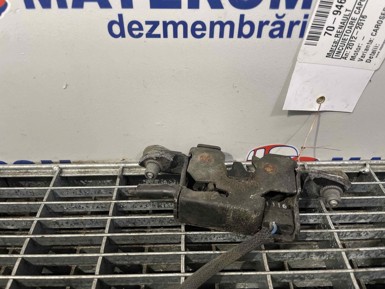 INCUIETOARE CAPOTA FATA RENAULT MEGANE - - (2012 2016)