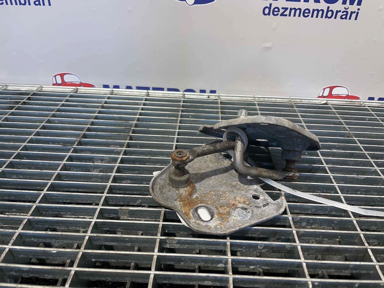 INCUIETOARE CAPOTA FATA SKODA SUPERB SUPERB - - (2015 2020)