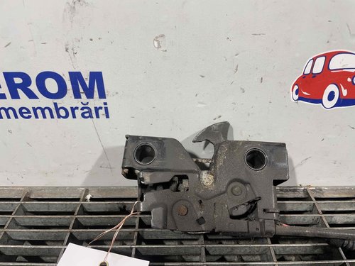INCUIETOARE CAPOTA FATA VW GOLF VII - - (2012 2016)