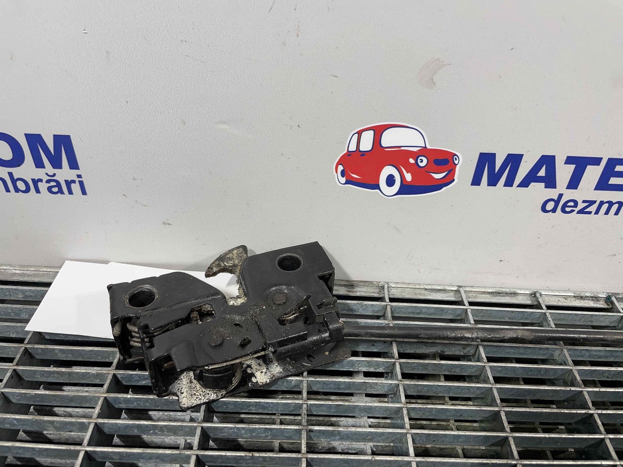 INCUIETOARE CAPOTA FATA VW PASSAT PASSAT - - (2014 2019)