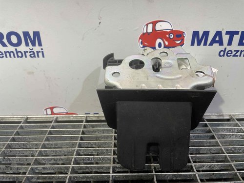 INCUIETOARE CAPOTA SPATE AUDI A3 - - (2007 2012)