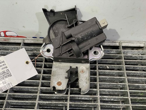 INCUIETOARE CAPOTA SPATE AUDI A5 - - (2011 2016)