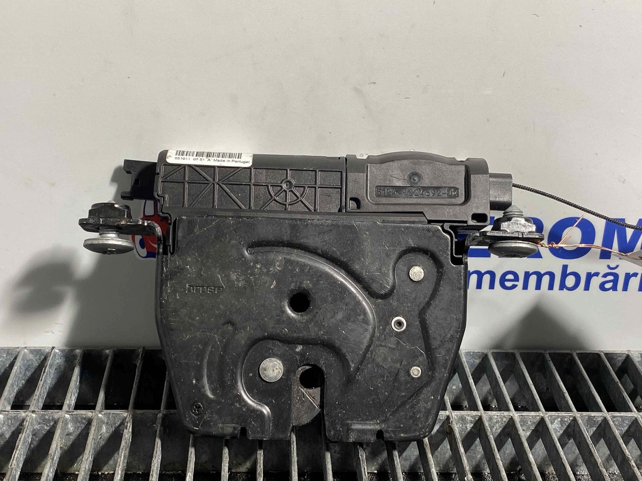 INCUIETOARE CAPOTA SPATE BMW SERIA 5 F 10 SERIA 5 F 10 - - (2010 2014)
