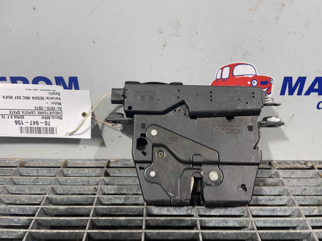 INCUIETOARE CAPOTA SPATE BMW SERIA 5 F 10 SERIA 5 F 10 - - (2010 2014)