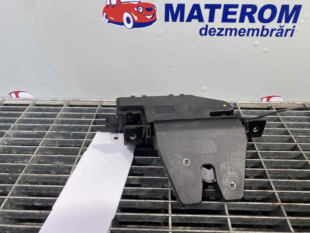 INCUIETOARE HAION BMW SERIA 1 E 87 - - (2004 2007)