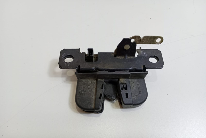 Incuietoare haion Broasca haion 1J9827505 Volkswagen VW Bora [1998 - 2005]