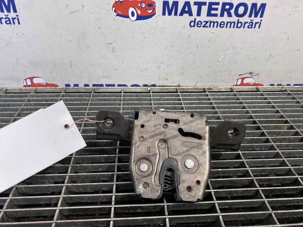 INCUIETOARE HAION OPEL ASTRA J - - (2009 2012)