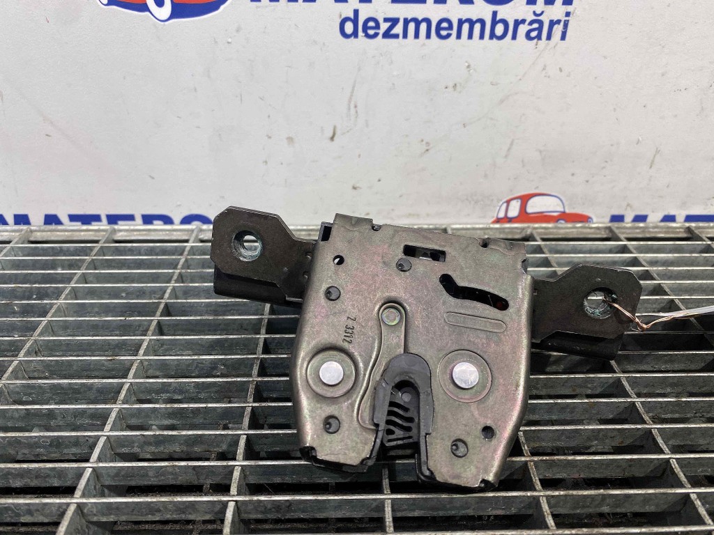 INCUIETOARE HAION OPEL ASTRA J - - (2012