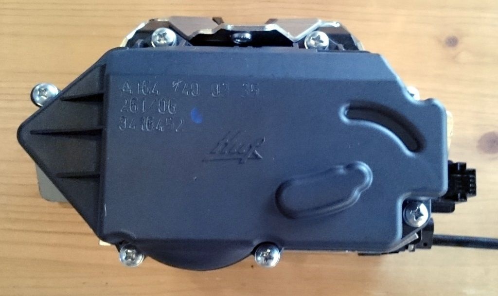 Incuietoare portbagaj Mercedes ML320 cdi W164