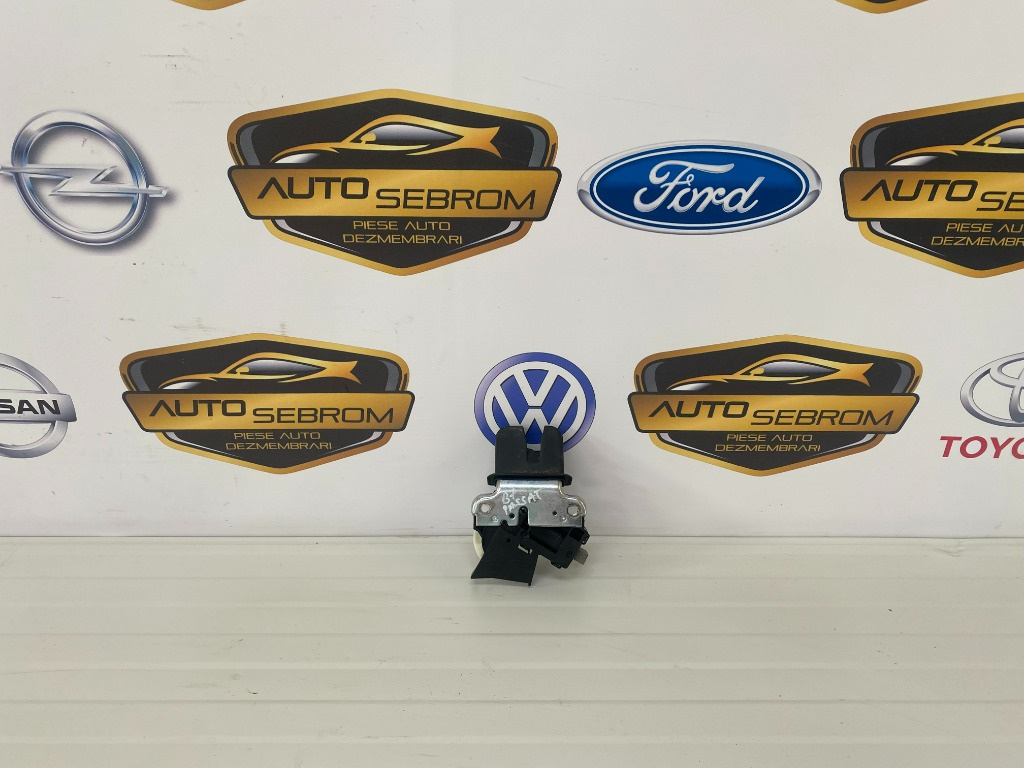 Incuietoare portbagaj VW Passat B7
