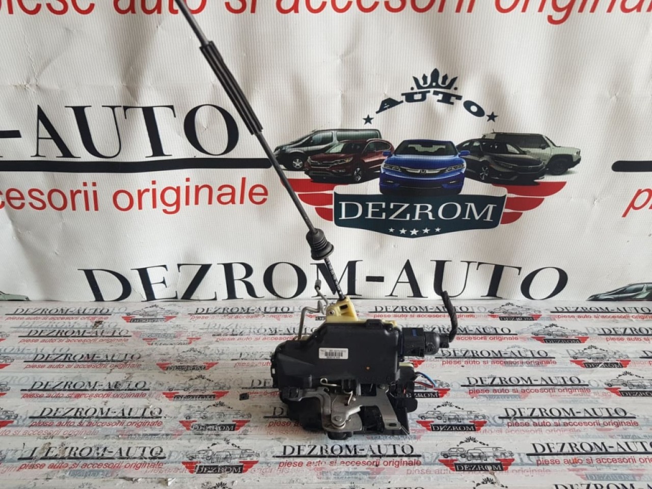 Incuietoare usa dreapta fata VW Transporter MK5 3B1837016CC