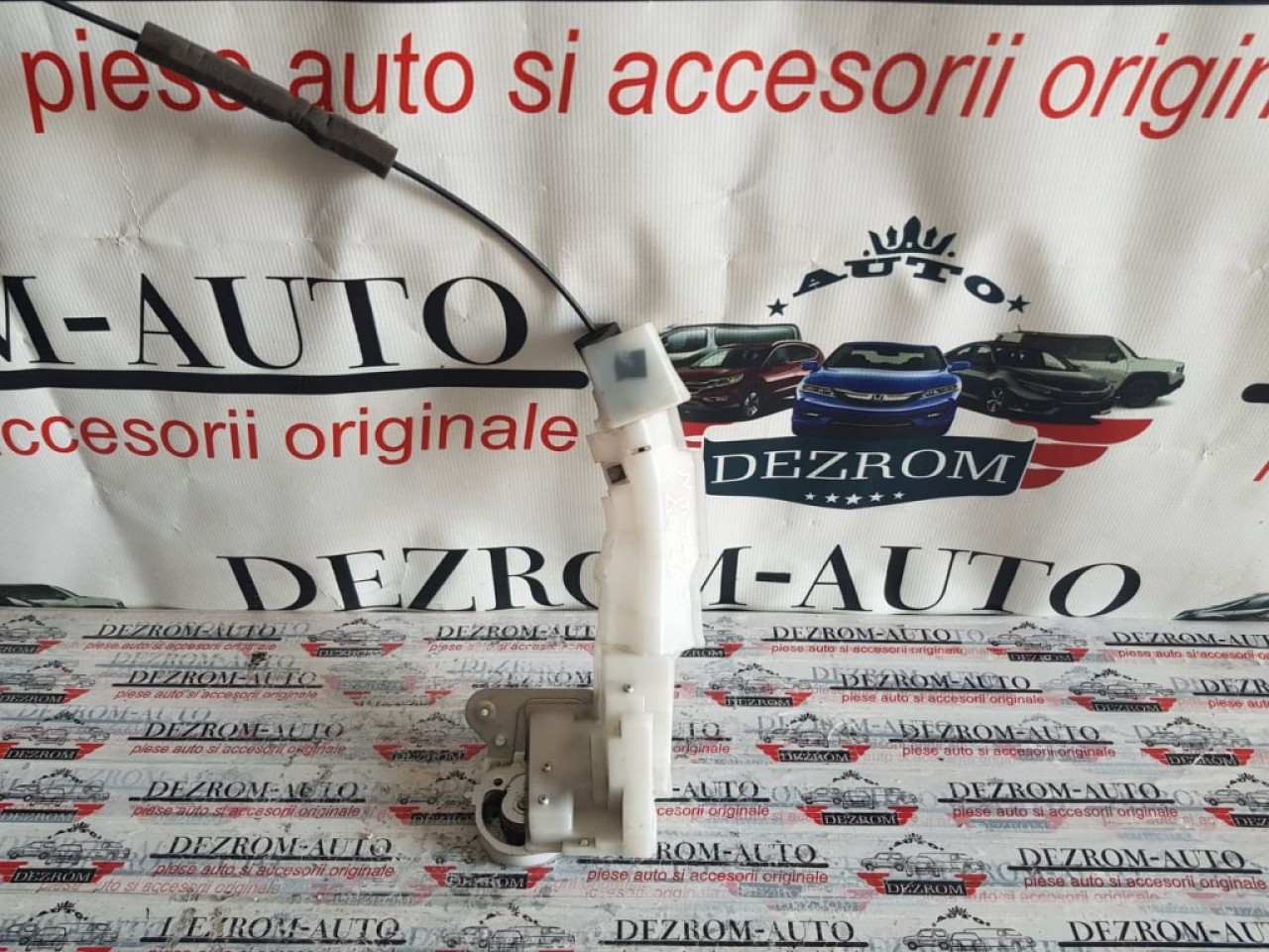 Incuietoare usa dreapta spate Mazda 5